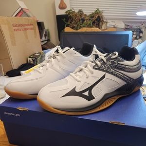 Ladies Sneakers 👟